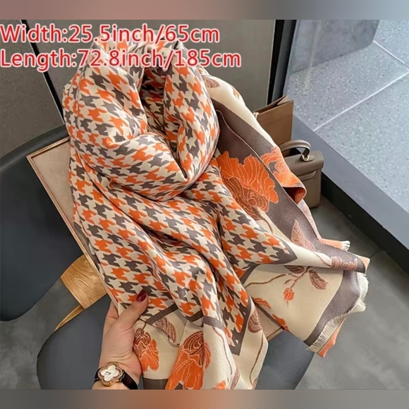 Fringe Scarf - Picture 6 of 6